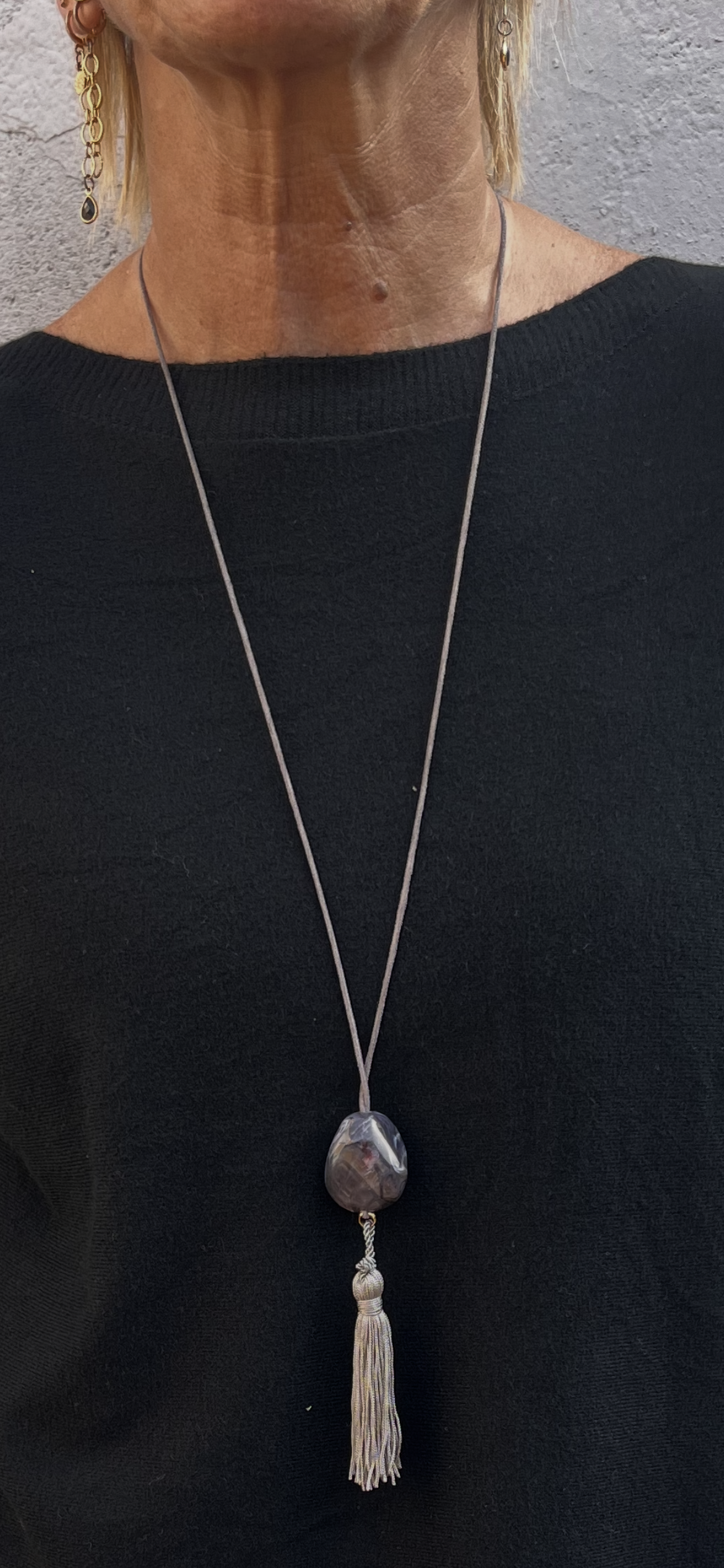 COLLAR LARGO POM POM