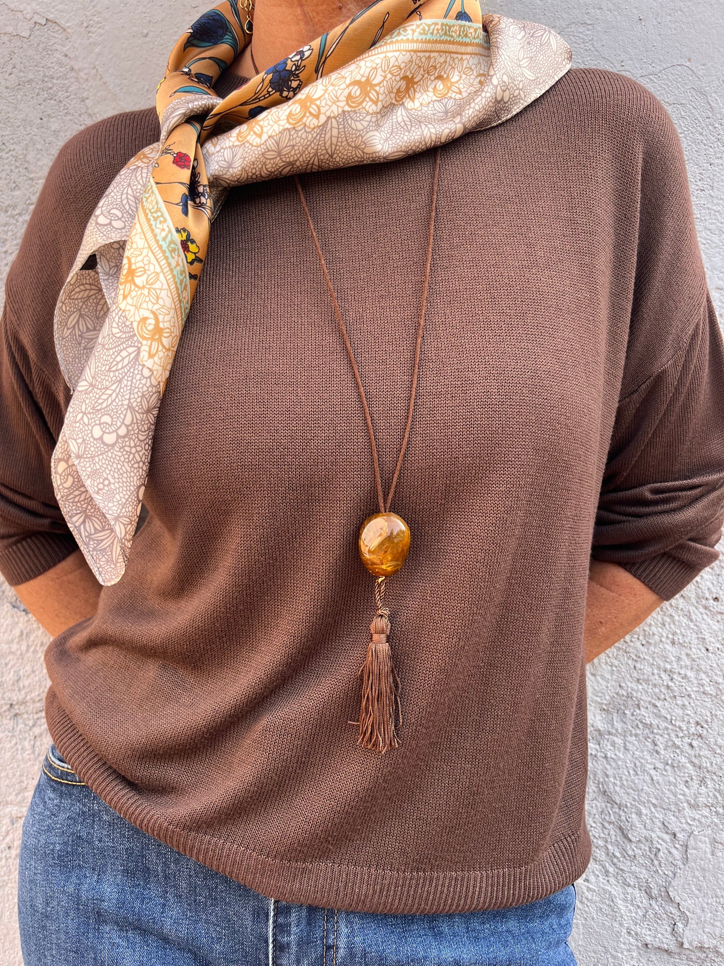 COLLAR LARGO POM POM